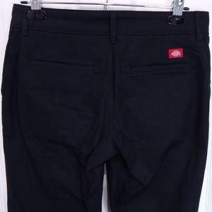 Women's Dickies Slim Fit Work Pant Size 4L New with out tags